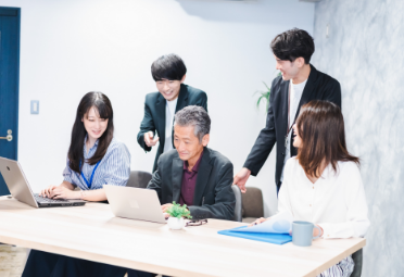 伴奏してくれる